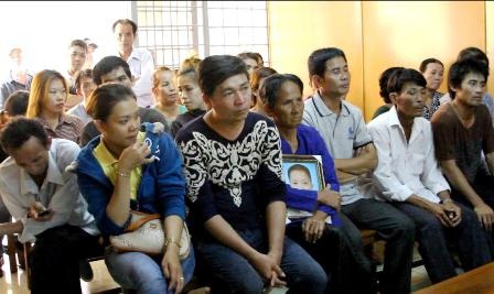 Giăng điện bắt kẻ trộm gà, làm chết bé trai 13 tuổi - 2 Người nhà bị hại chưa nguôi ngoai sau cái chết thương tâm của cháu Thành